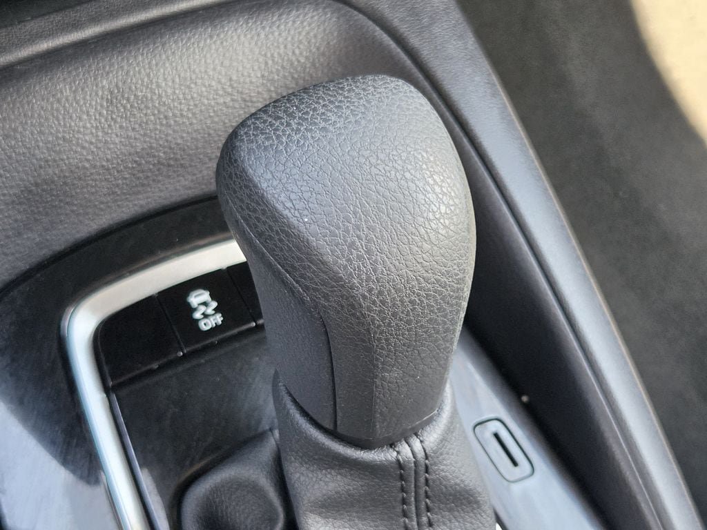 Used 2026 Toyota Corolla LE FWD image 21