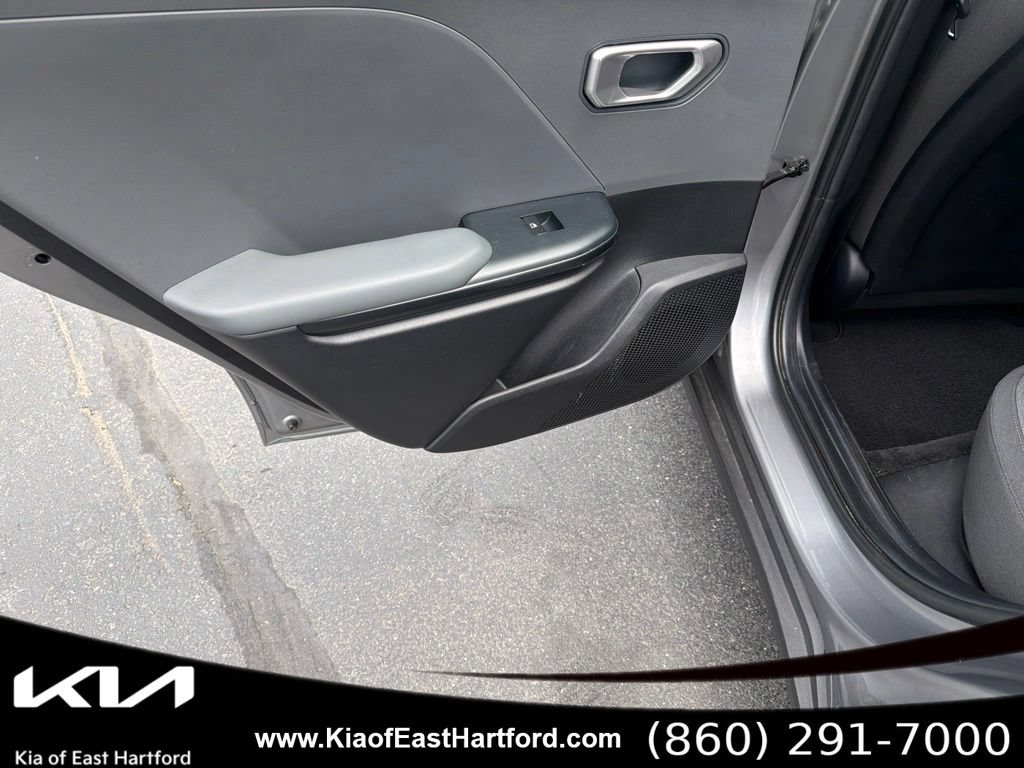 Certified 2025 Kia K4 FWD image 17