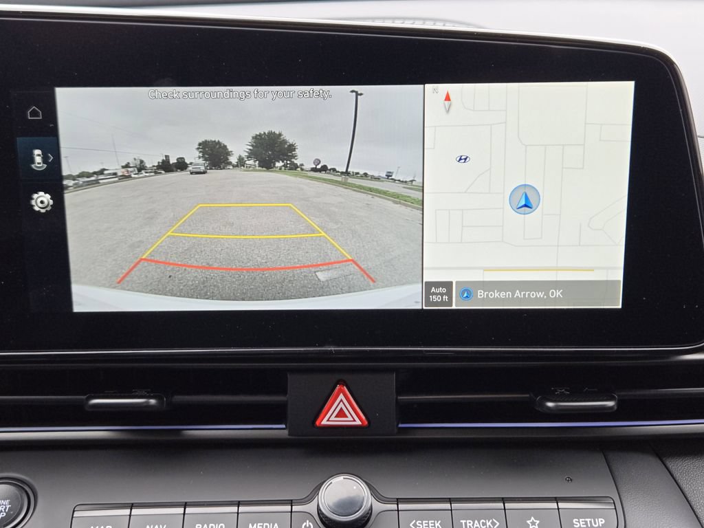 New 2026 Hyundai Elantra SEL FWD image 19