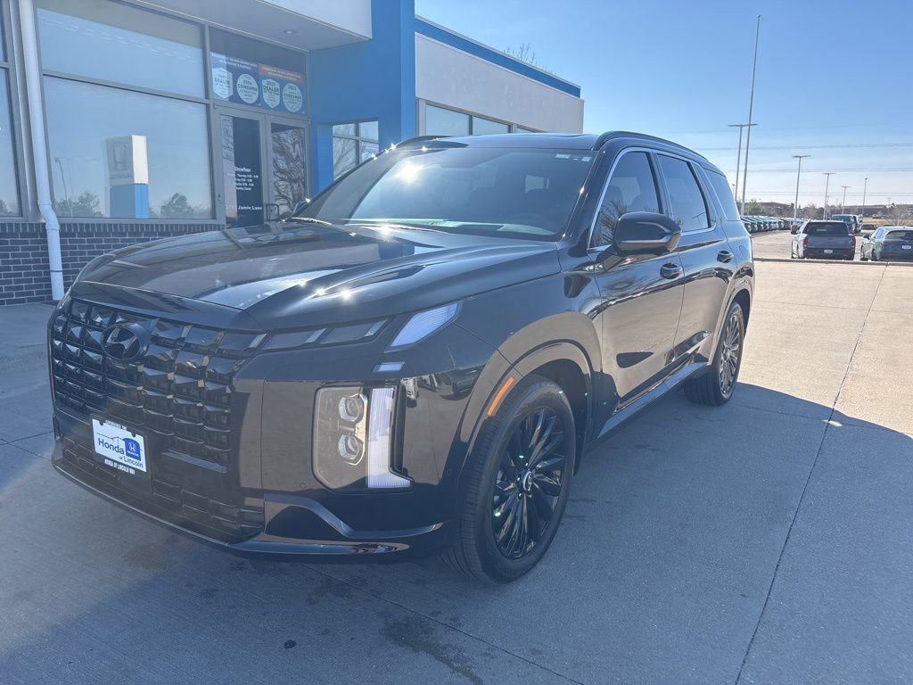Used 2025 Hyundai Palisade Calligraphy image 1