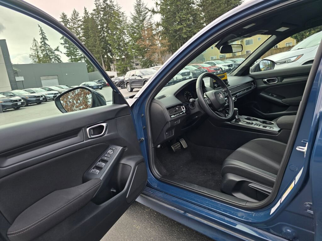 Certified 2025 Honda Civic Sport image 3