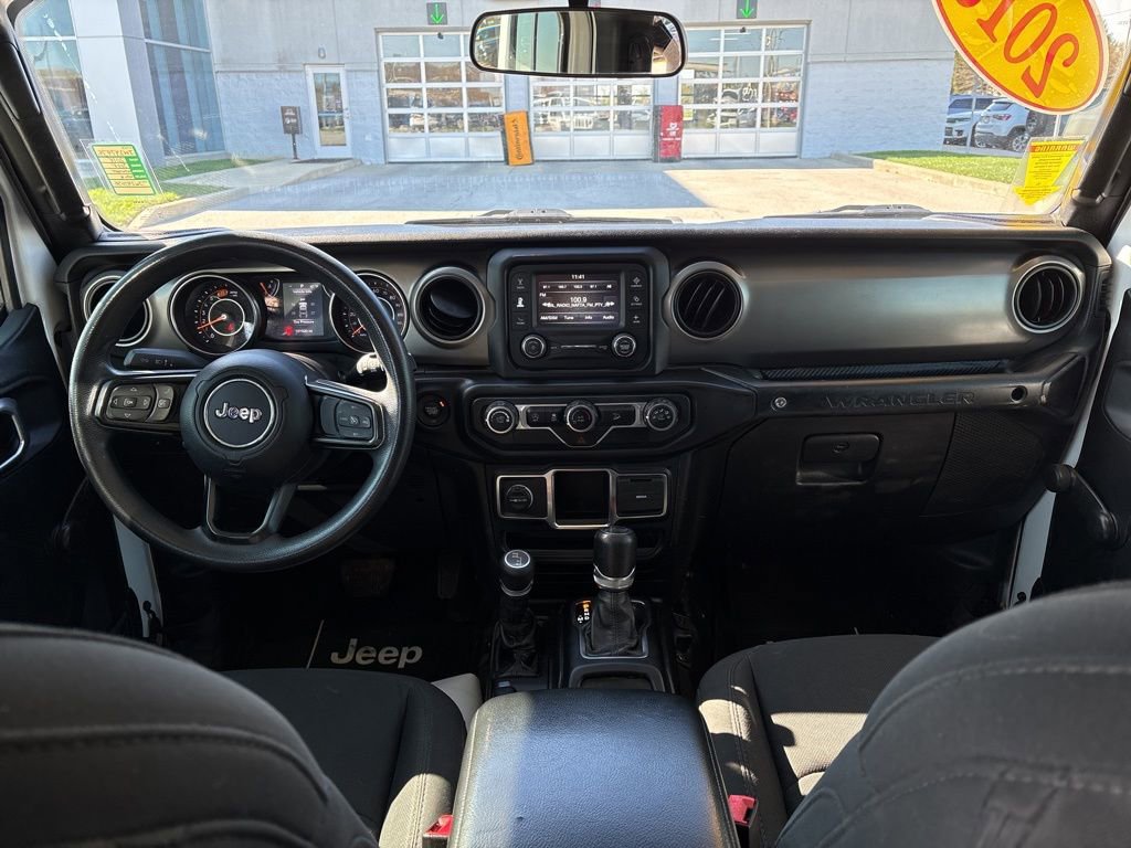Used 2018 Jeep Wrangler Unlimited Sport AWD/4WD image 10