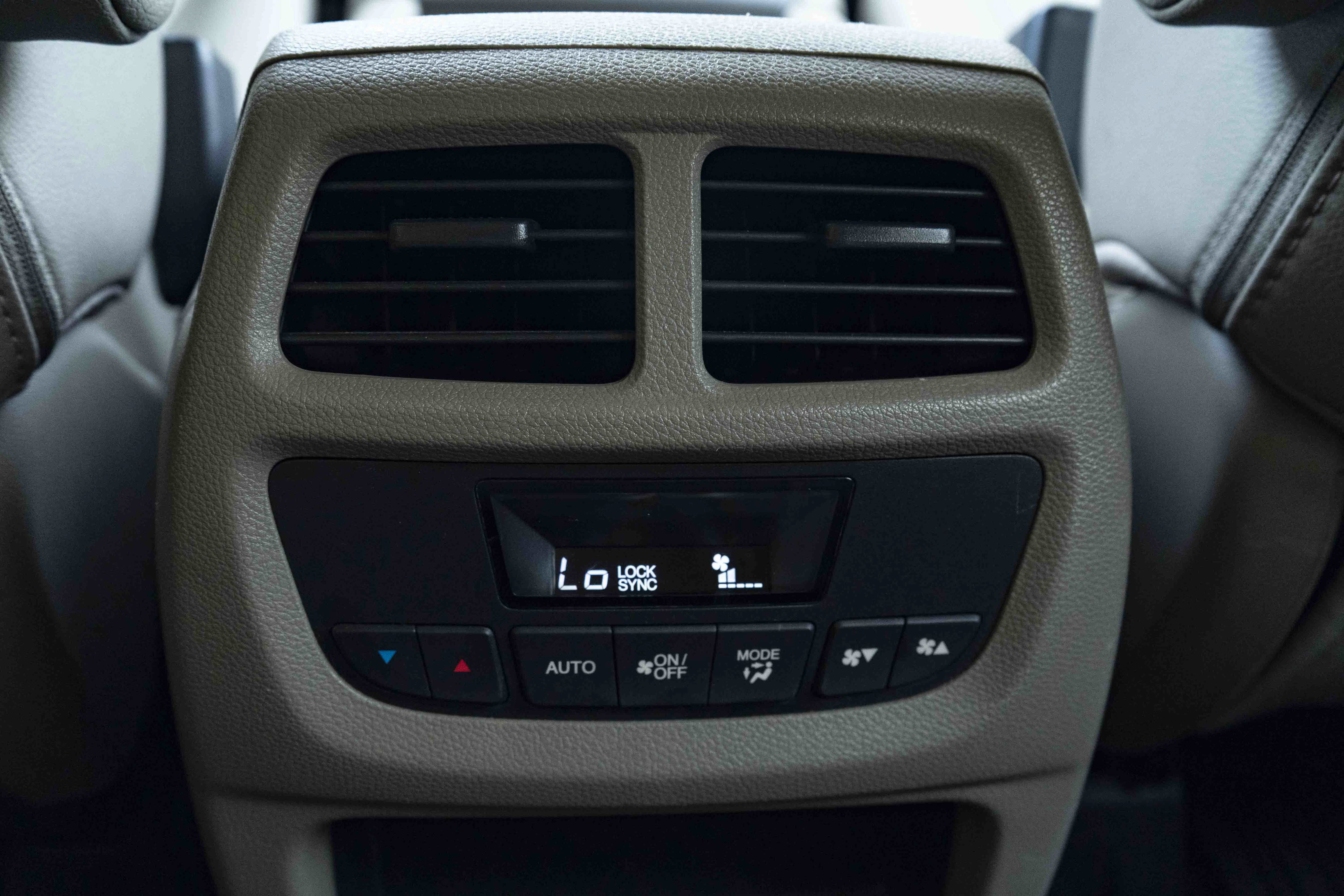 Certified 2017 Honda Pilot EX-L image 44