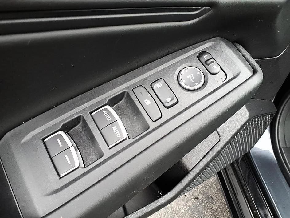 Certified 2025 Honda Accord EX-L image 12