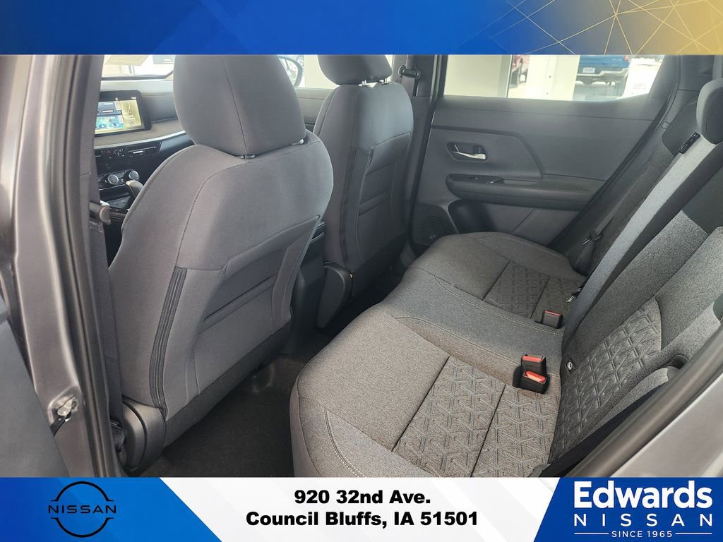 New 2025 Nissan Kicks SV w/ SV Premium Package AWD/4WD image 14