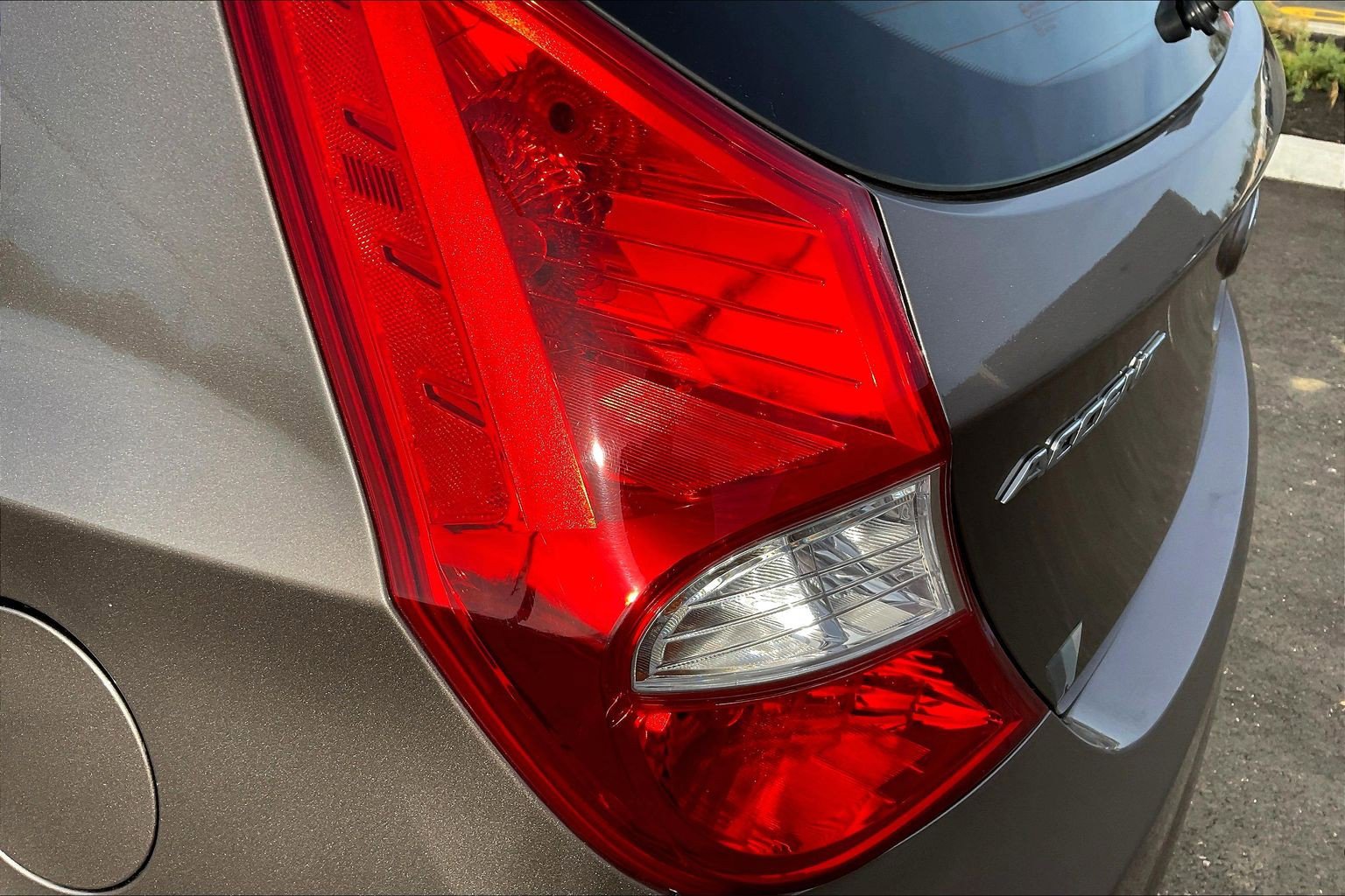 Used 2012 Hyundai Accent SE image 22