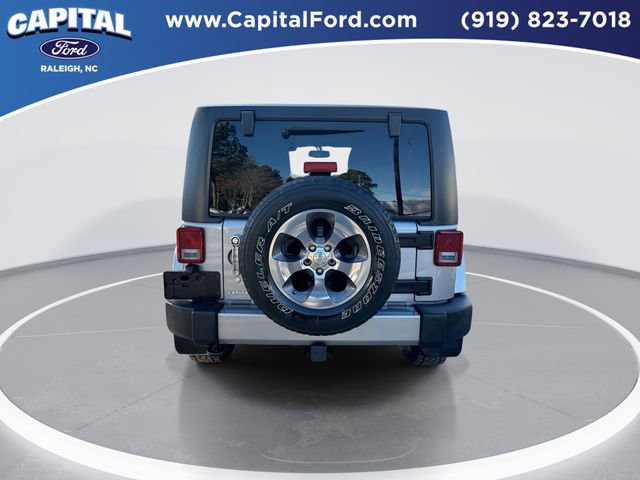 Used 2018 Jeep Wrangler Sahara w/ Dual Top Group image 7