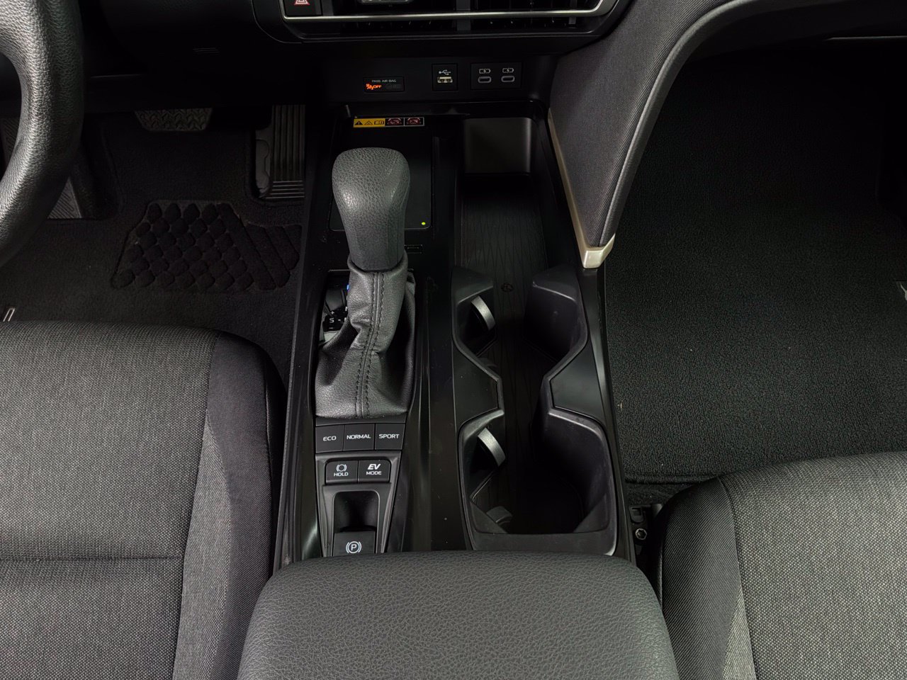 Used 2026 Toyota Camry LE FWD image 15