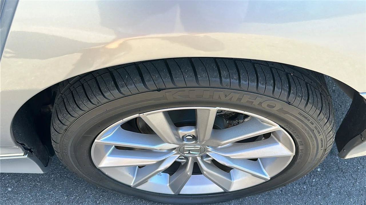 Used 2018 Honda Accord EX-L image 15