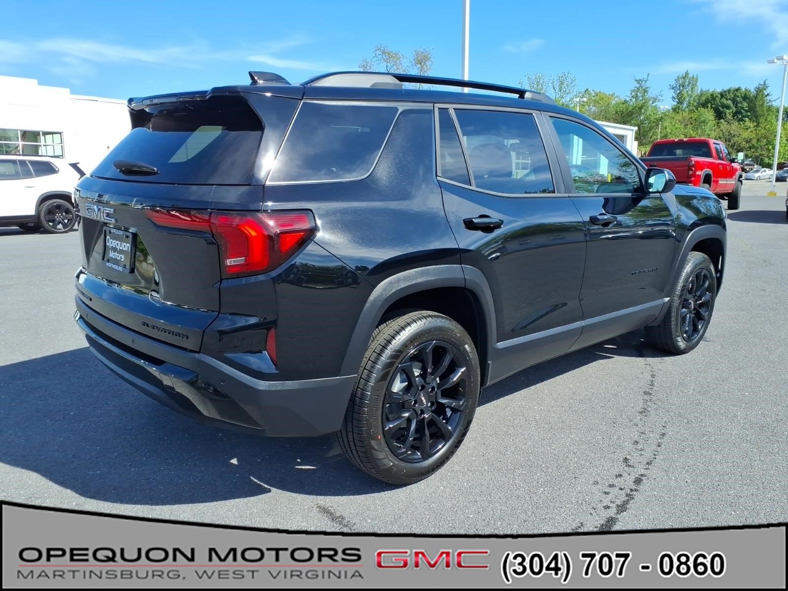 New 2026 GMC Terrain Elevation w/ Elevation Premium Package AWD/4WD image 4
