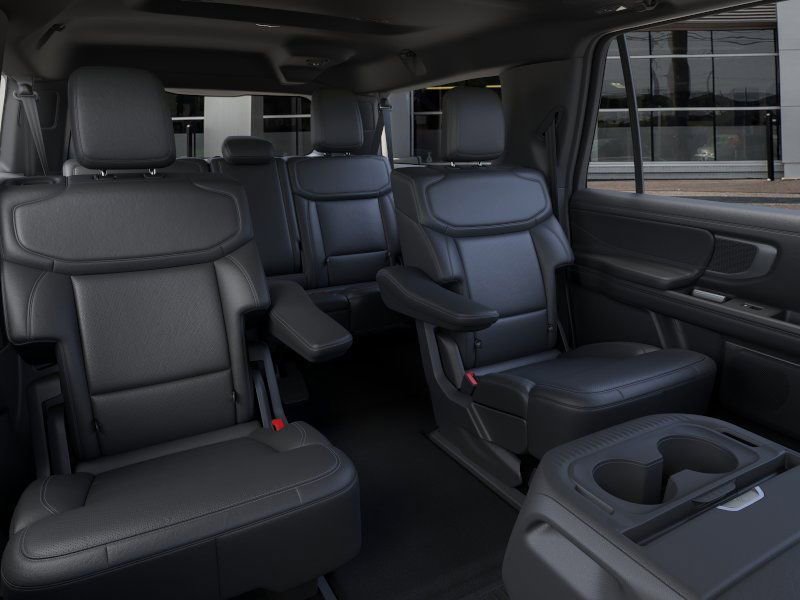 New 2025 Ford Expedition Max Platinum image 11