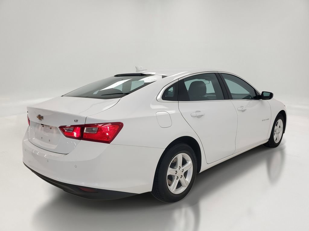 Used 2023 Chevrolet Malibu LT w/ Driver Confidence Package image 4