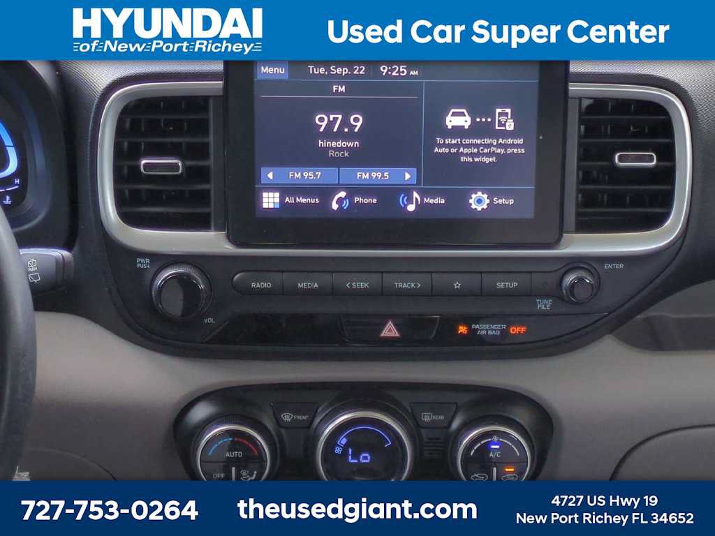 Certified 2023 Hyundai Venue SEL w/ Cargo Package FWD image 18