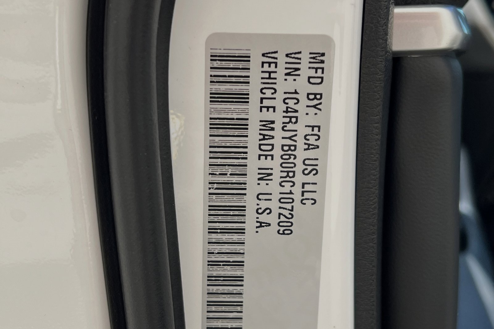 New 2024 Jeep Grand Cherokee Limited 4xe w/ Luxury Tech Group II image 23