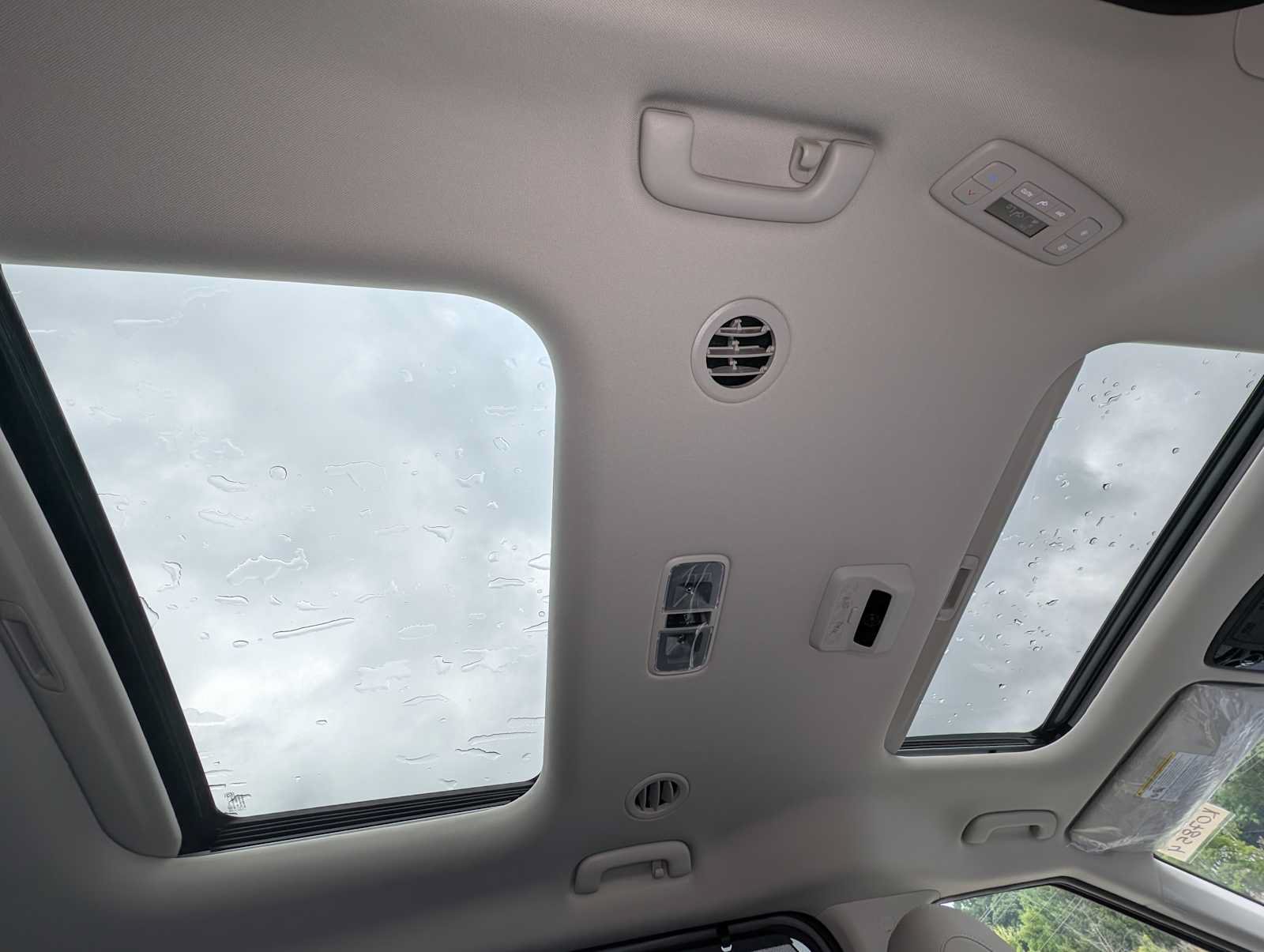 New 2027 Kia Carnival SX Prestige FWD image 15