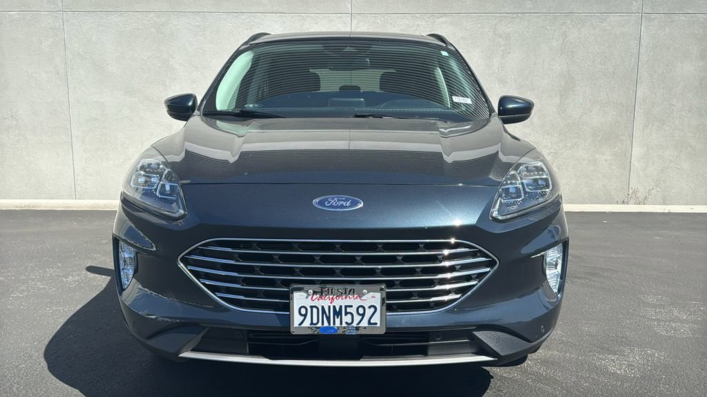 Certified 2022 Ford Escape Titanium w/ Titanium Elite Package image 2