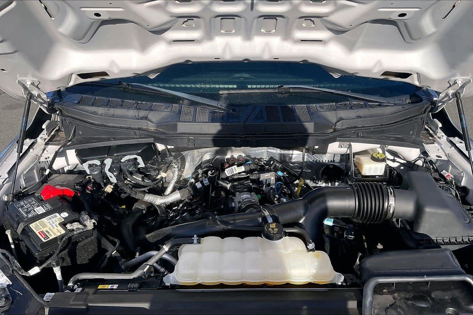 Used 2024 Ford F150 STX AWD/4WD image 9