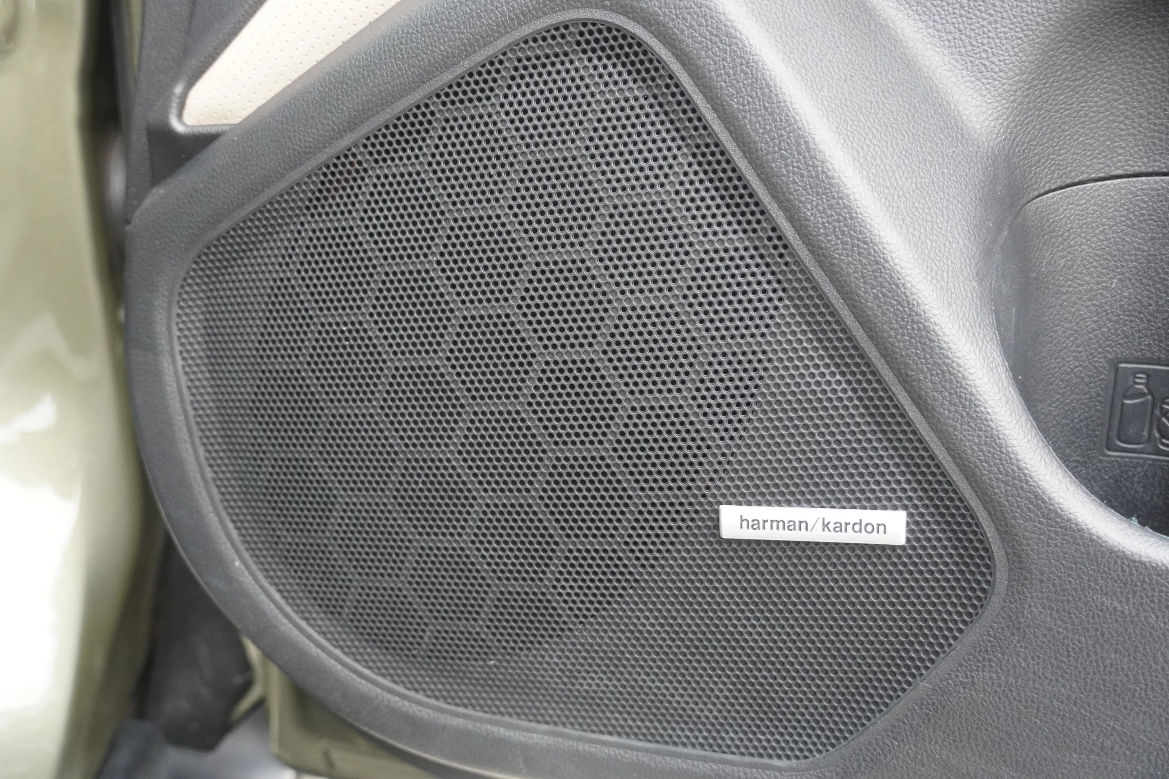 Used 2015 Subaru Outback 2.5i Limited image 13