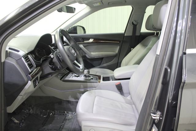 Used 2020 Audi Q5 2.0T Premium AWD/4WD image 11