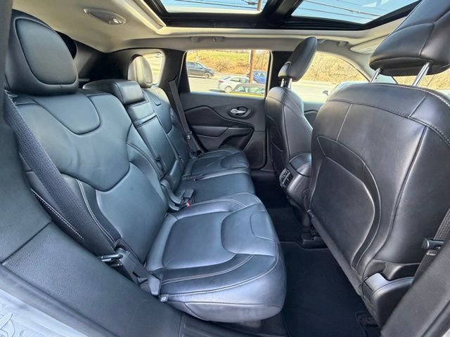 Used 2015 Jeep Cherokee Limited w/ Technology Group image 36