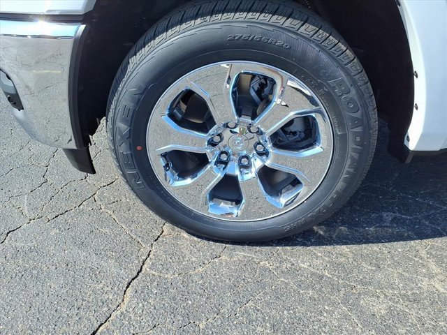 New 2026 RAM 1500 4x4 Crew Cab image 6