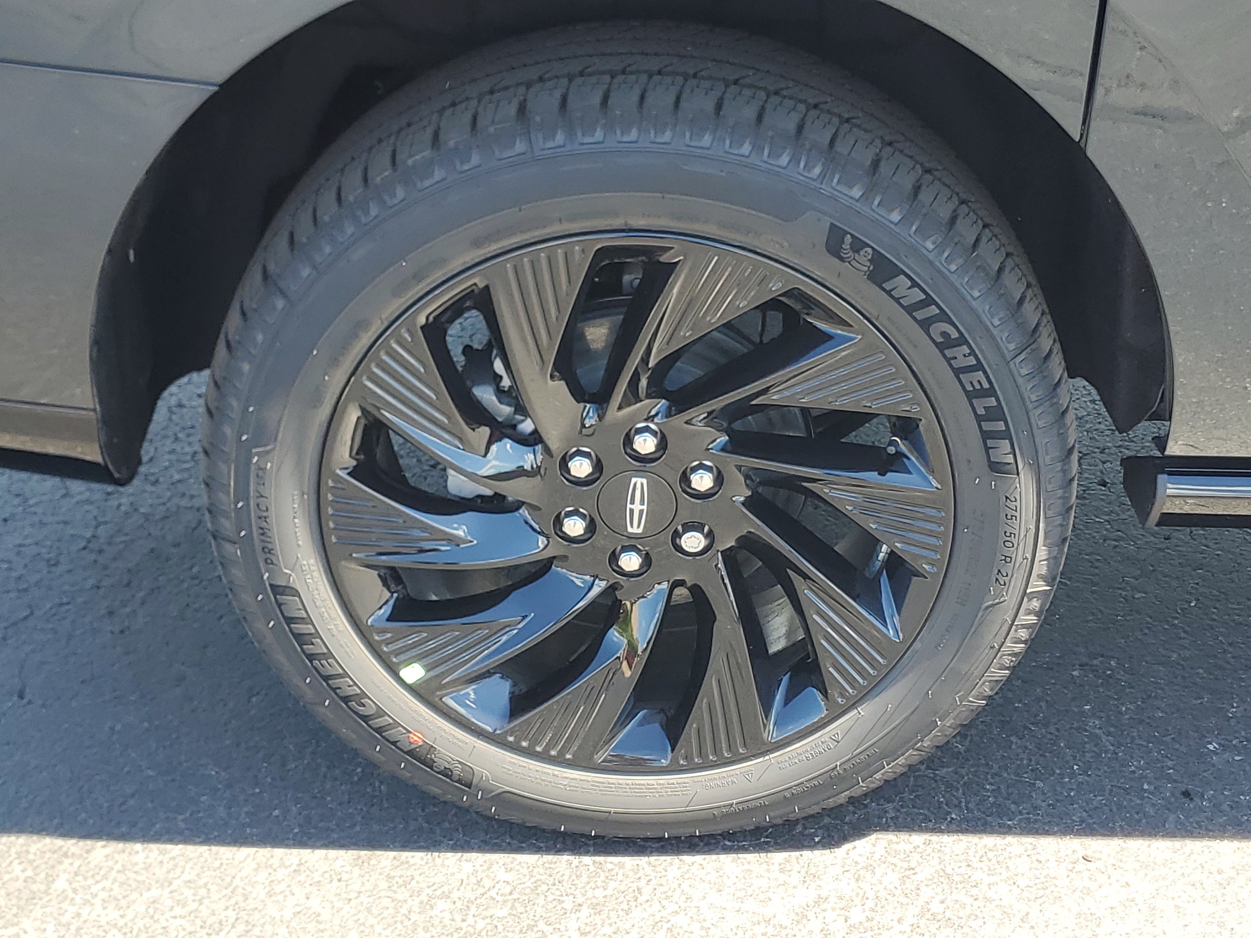 New 2026 Lincoln Navigator L Reserve w/ Jet Appearance Package AWD/4WD image 5