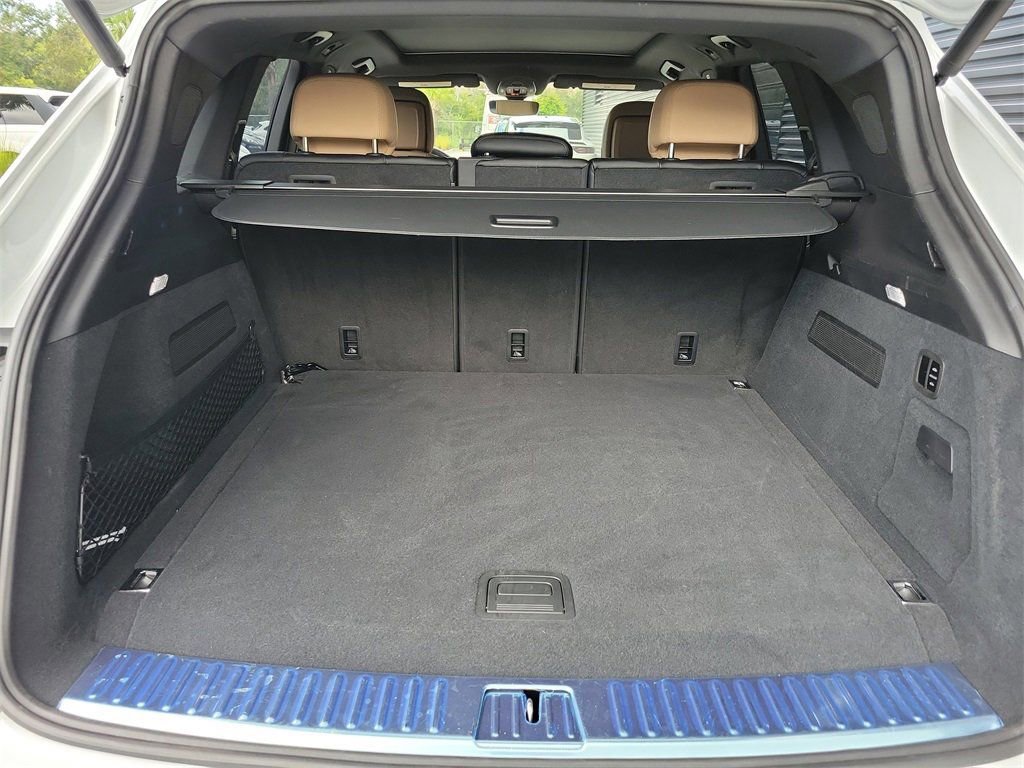 Certified 2025 Porsche Cayenne E-Hybrid image 17
