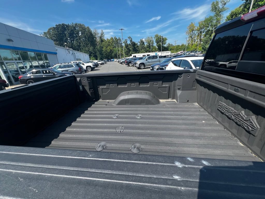 Used 2024 Chevrolet Silverado 2500 High Country w/ High Country Premium Package AWD/4WD image 17
