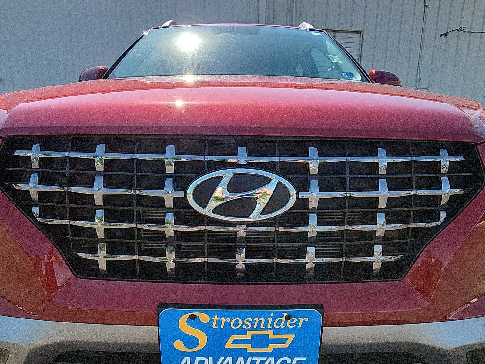 Used 2025 Hyundai Venue SEL image 14