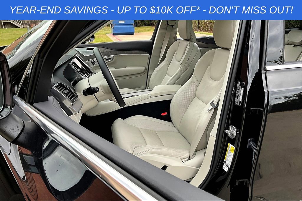 Used 2025 Volvo XC90 B6 Ultra w/ Protection Package Premier image 37