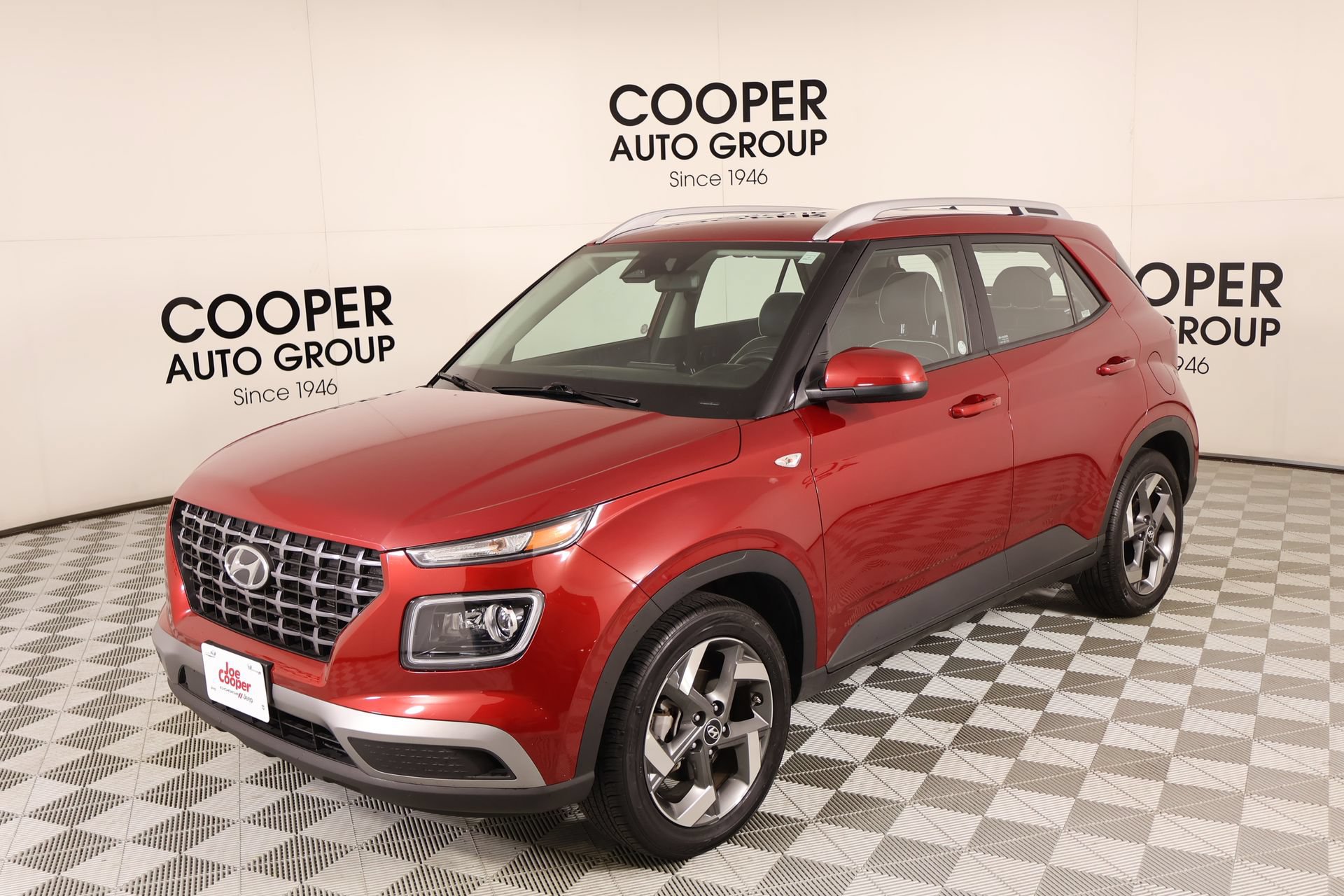 Used 2025 Hyundai Venue Limited FWD image 11