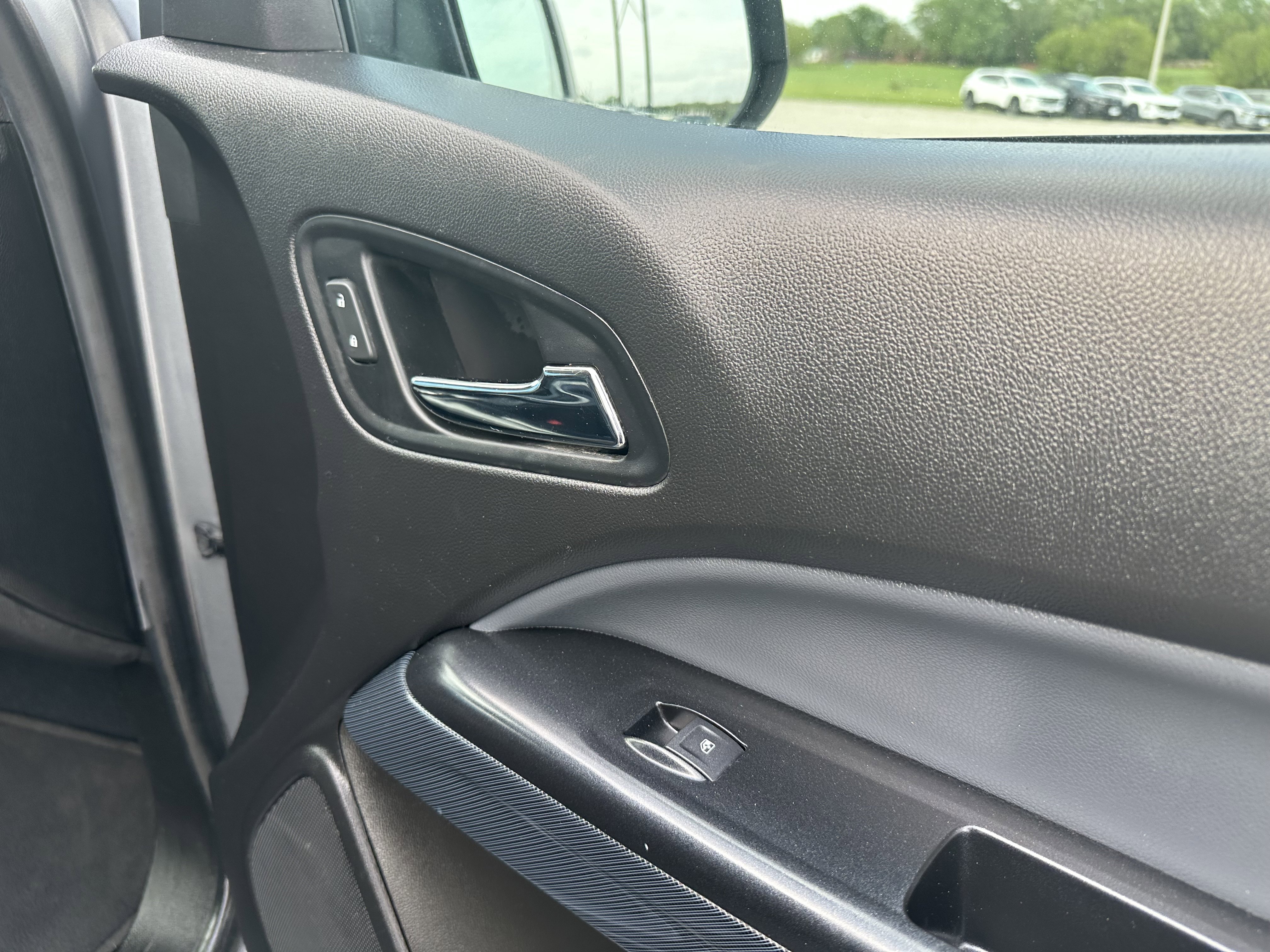 Used 2021 Chevrolet Colorado Z71 w/ Safety Package AWD/4WD image 45