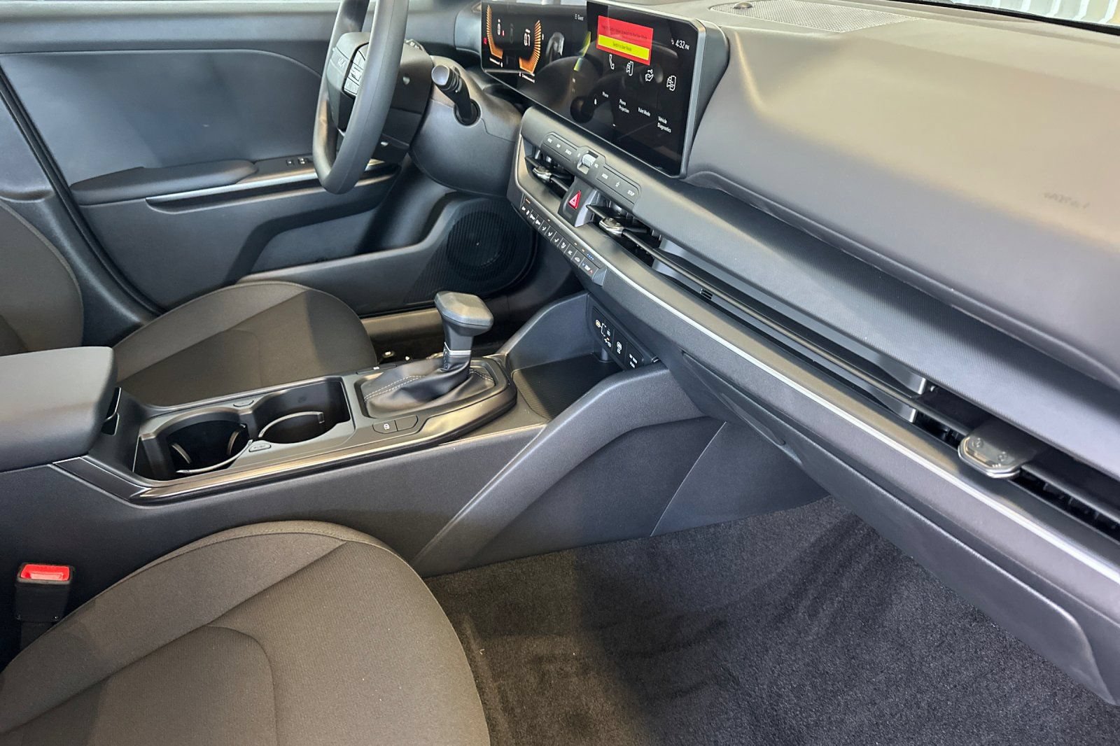 New 2026 Kia K4 FWD image 15