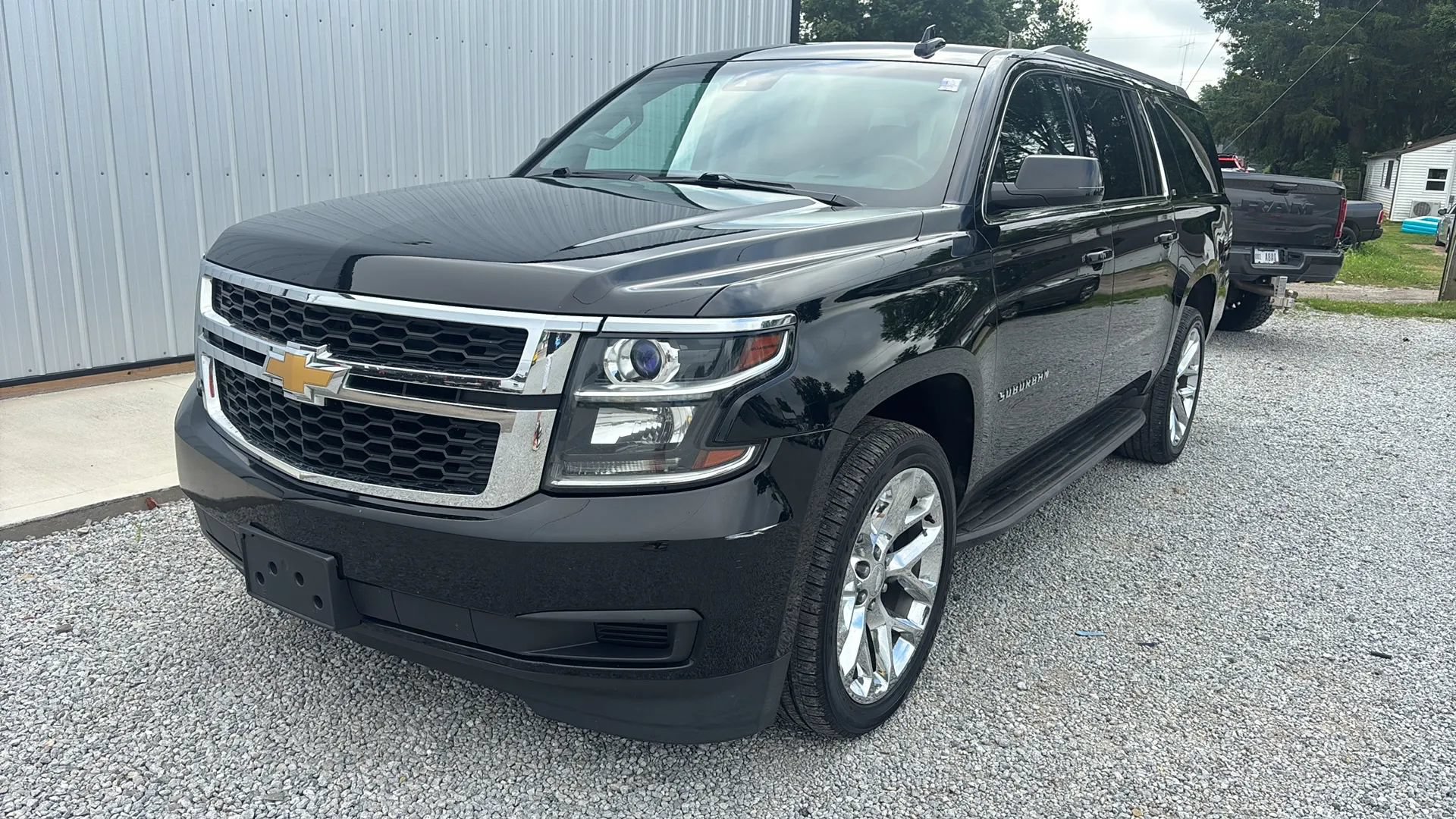 Used 2015 Chevrolet Suburban LT AWD/4WD image 11