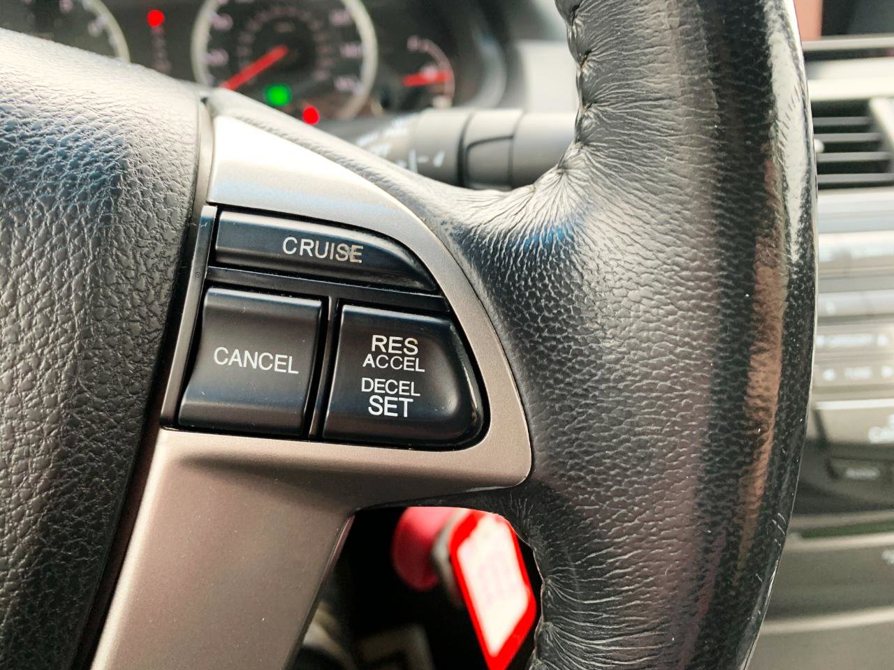 Used 2011 Honda Accord EX-L image 11