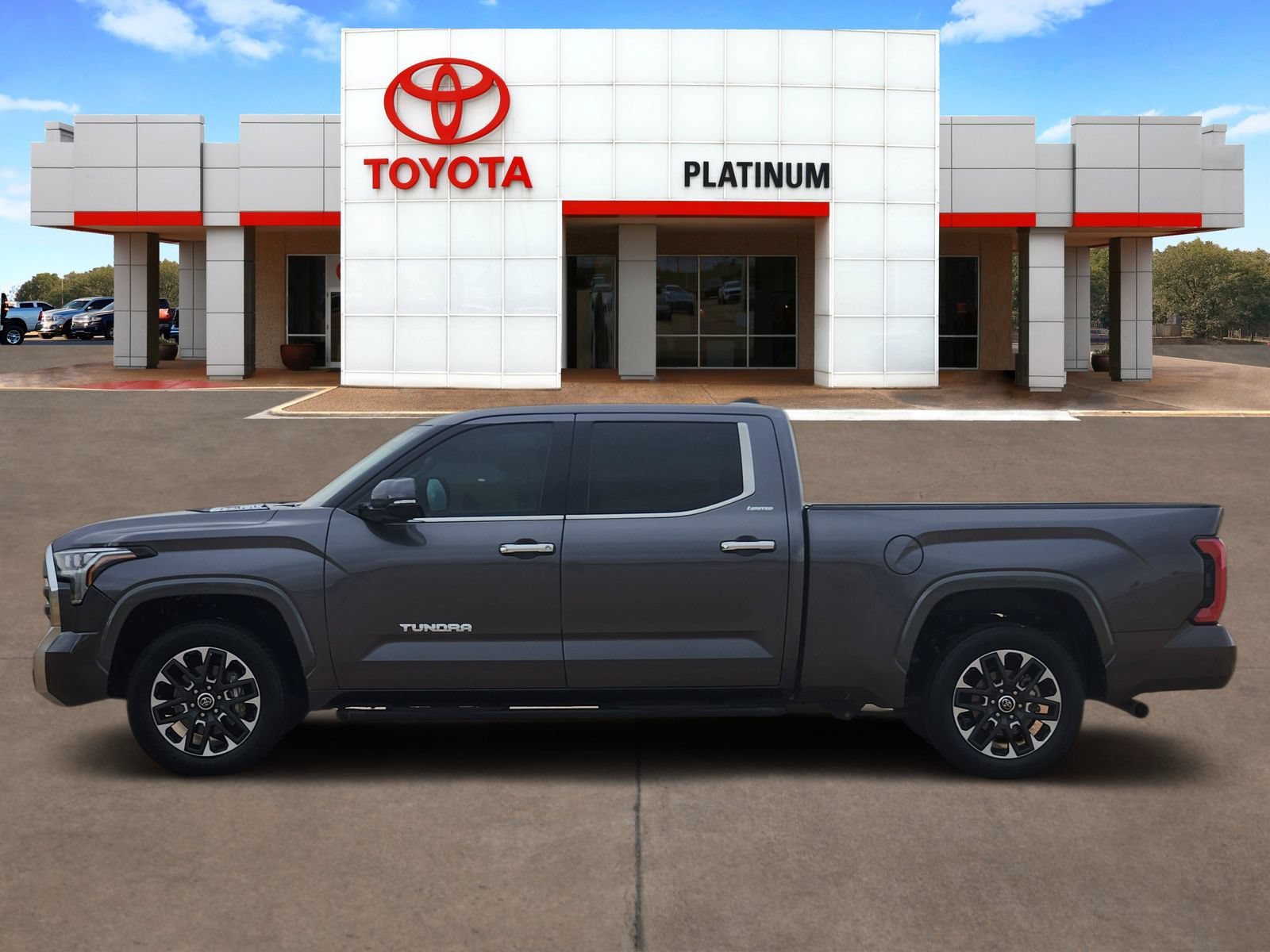Used 2022 Toyota Tundra Limited AWD/4WD image 3
