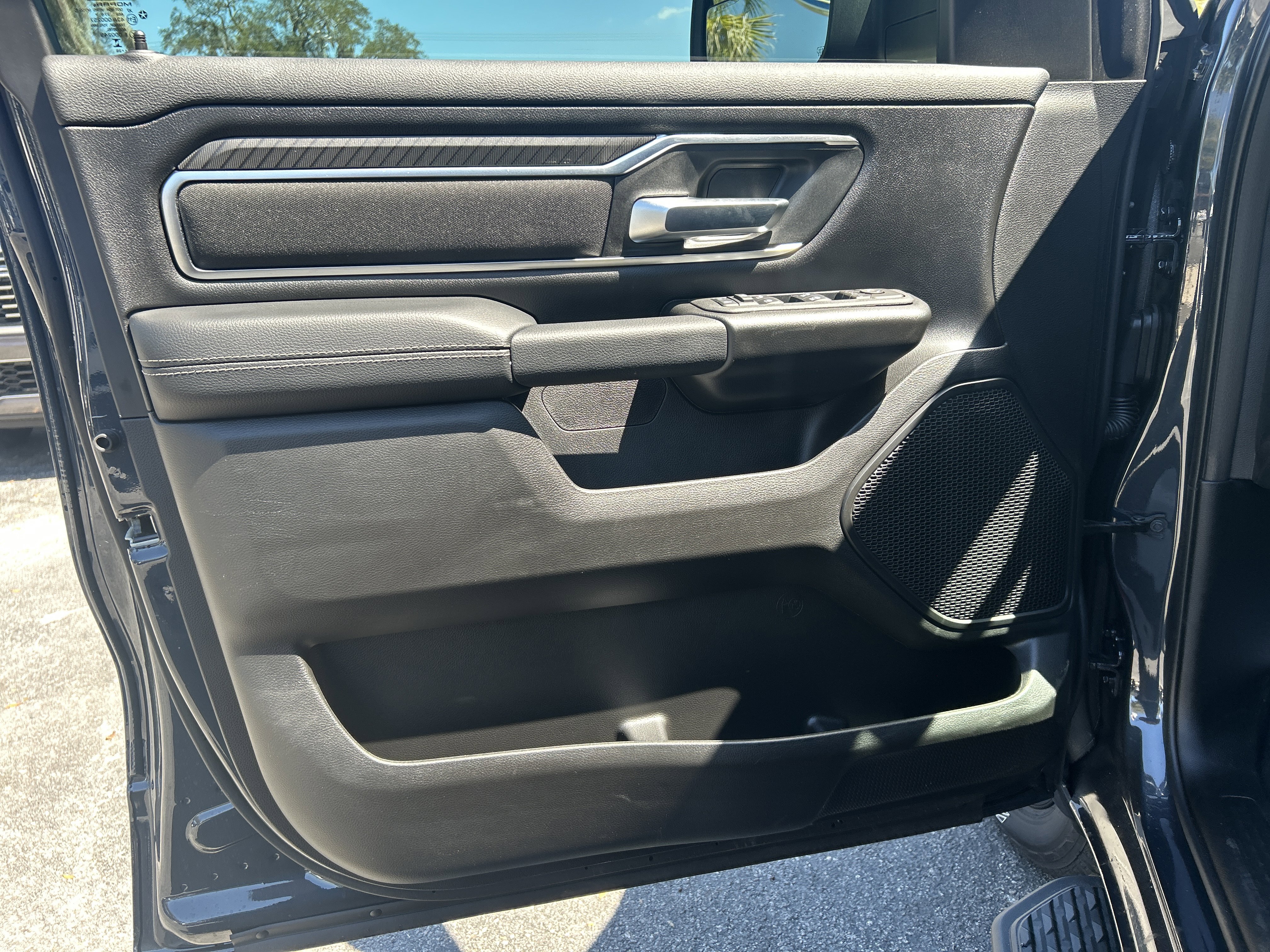 New 2026 RAM 1500 4x4 Crew Cab image 11