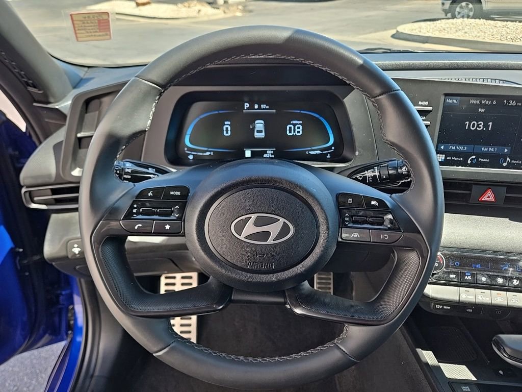 Used 2025 Hyundai Elantra Sport FWD image 22
