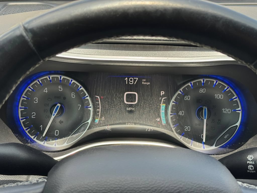 Used 2018 Chrysler Pacifica Touring-L Plus w/ S Appearance Package FWD image 14
