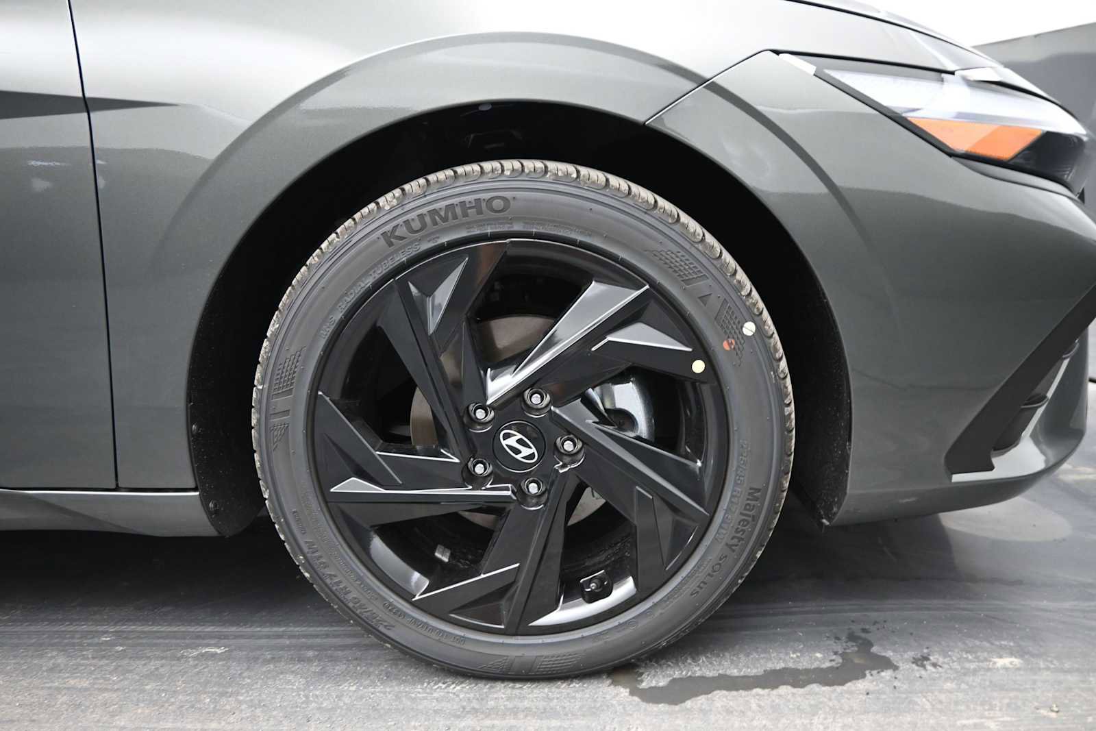 New 2026 Hyundai Elantra Sport FWD image 10