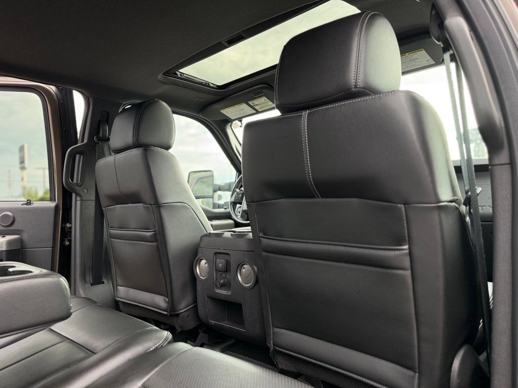 Used 2016 Ford F350 Lariat w/ Lariat Ultimate Package AWD/4WD image 19