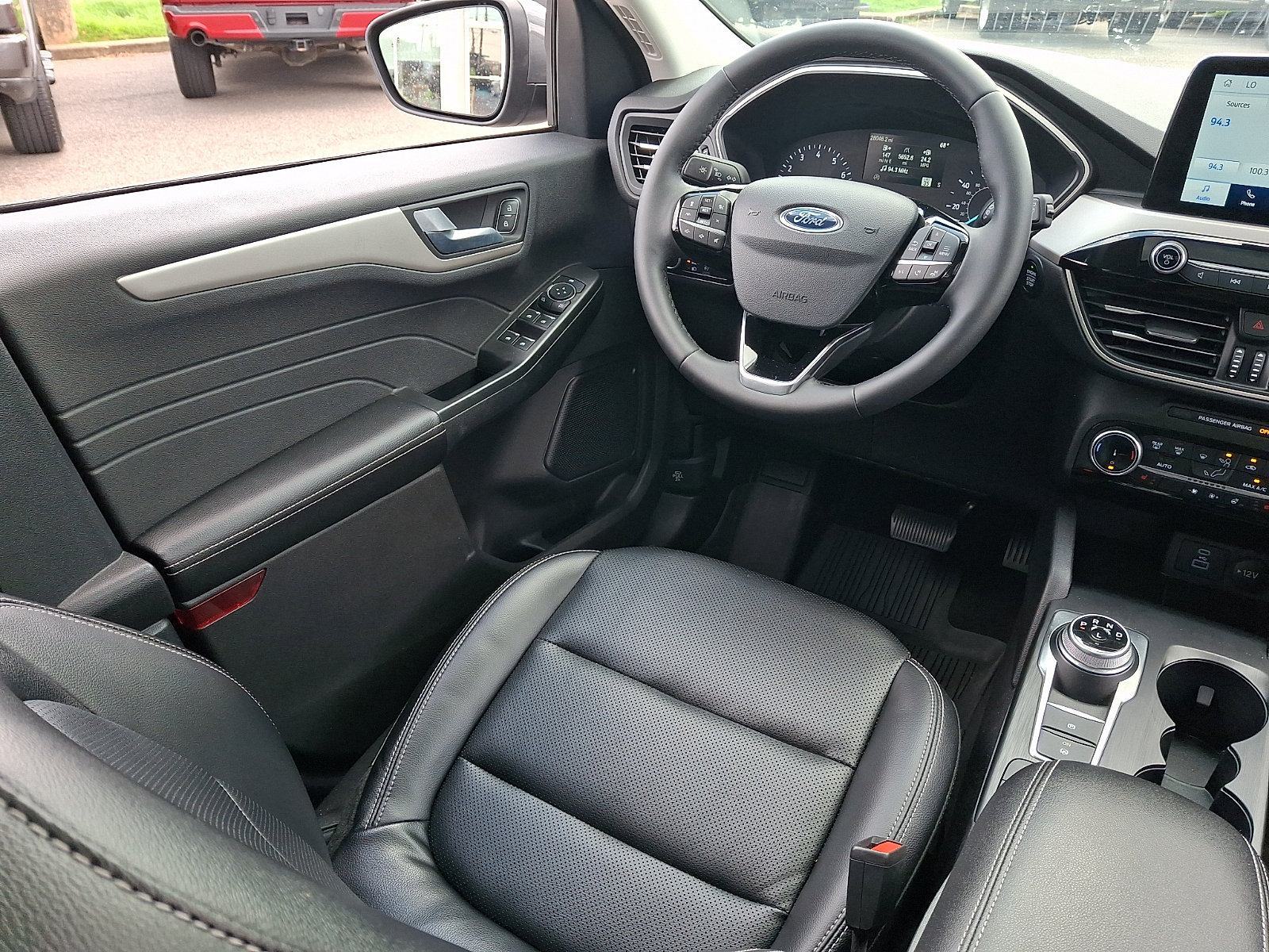 Certified 2022 Ford Escape SEL AWD/4WD image 13