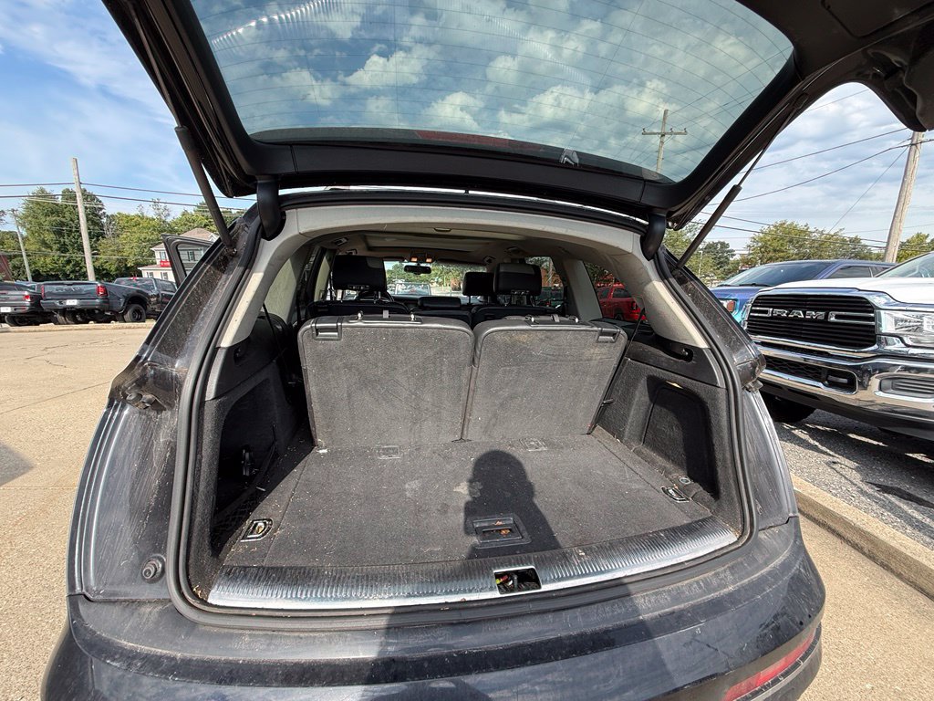 Used 2011 Audi Q7 3.0T Premium Plus AWD/4WD image 25