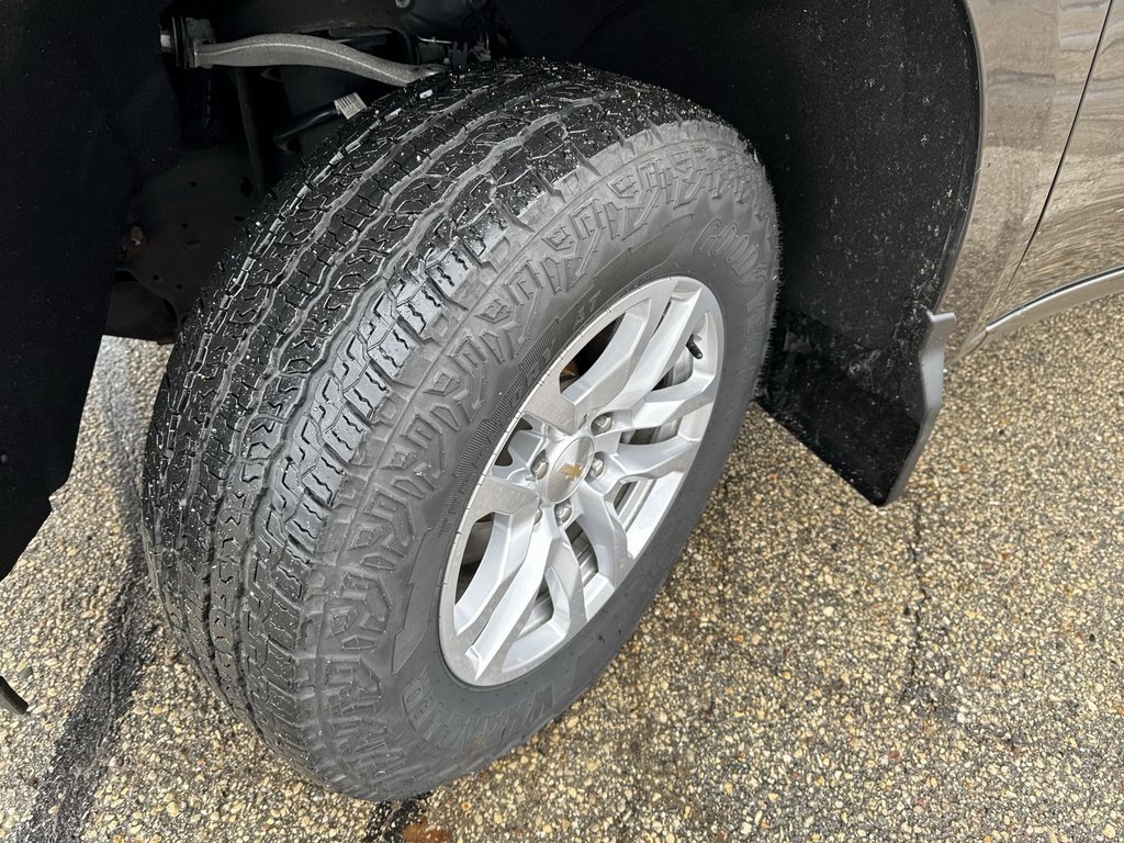 Certified 2022 Chevrolet Silverado 1500 LT w/ Z71 Off-Road Package image 2