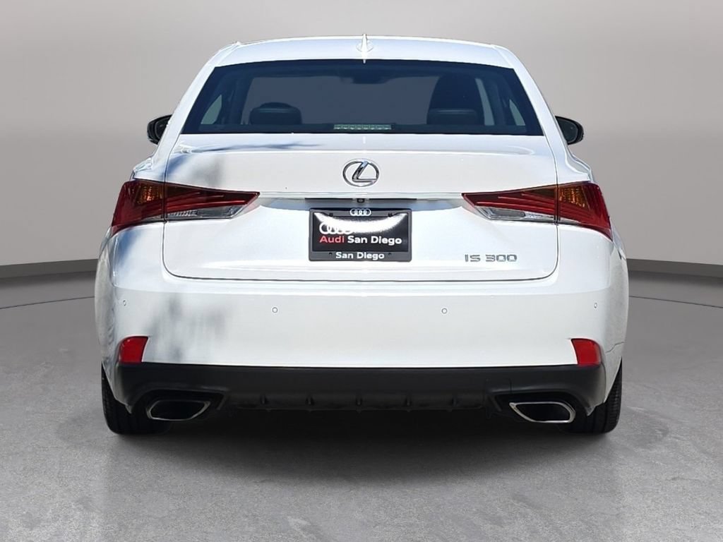 Used 2020 Lexus IS 300 w/ Navigation Package RWD image 7