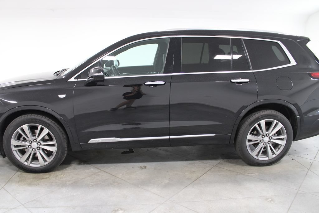 Used 2024 Cadillac XT6 Premium Luxury AWD/4WD image 6