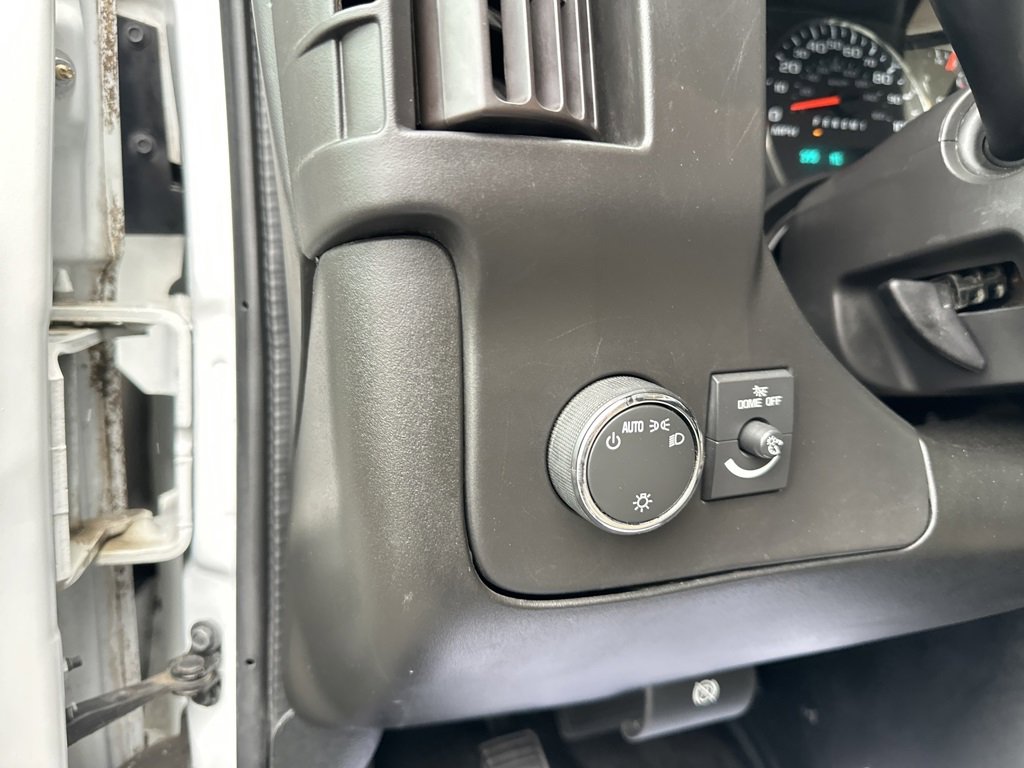 Used 2021 Chevrolet Express 2500 w/ Driver Convenience Package image 15