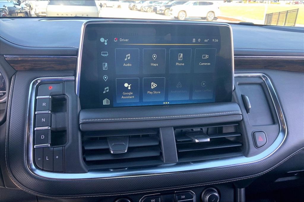 Used 2023 Chevrolet Suburban Premier image 11