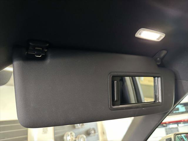 Used 2023 Audi SQ5 Premium Plus w/ Premium Plus Package image 36