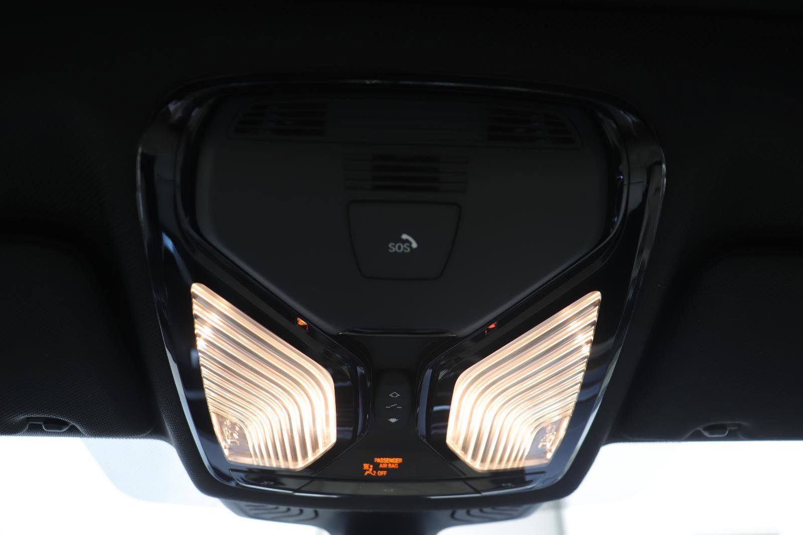 Used 2018 BMW 530i w/ Premium Package image 17